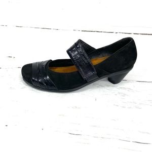 Naot Attitude Shoes Women's 10 Black Mary Jane pumps Leather Low‎ Heel.